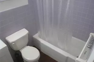 803 NE 8th St, Hallandale Beach, FL 33009 - Photo 32