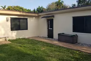 803 NE 8th St, Hallandale Beach, FL 33009 - Photo 6
