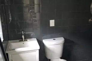 803 NE 8th St, Hallandale Beach, FL 33009 - Photo 16