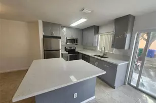 8722 SW 21st Ct, Miramar, FL 33025 - Photo 6