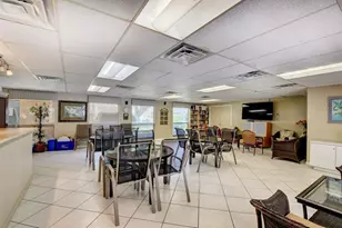 250 NE 20th St, Boca Raton, FL 33431 - Photo 34