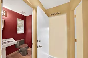 2631 Okeechobee Ln, Fort Lauderdale, FL 33312 - Photo 42