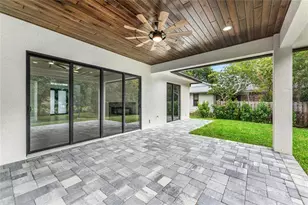 513 SW South Carolina Dr, Stuart, FL 34994 - Photo 32