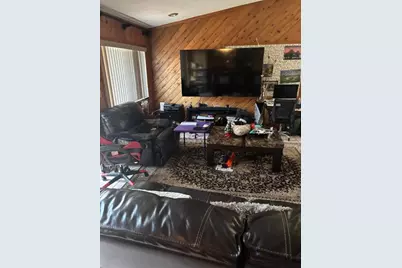 8109 NW 74th Ter, Tamarac, FL 33321 - Photo 4