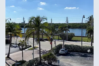 321  Wilson St, Unit #306A, Hollywood, FL 33019 - Photo 2