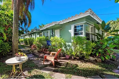 302 SW 15th St, Dania Beach, FL 33004 - Photo 6