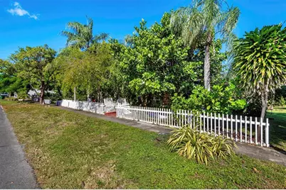 302 SW 15th St, Dania Beach, FL 33004 - Photo 48