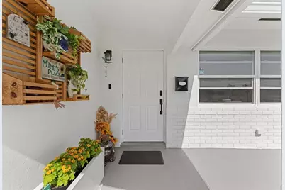 1001 SW 6th Ave, Boynton Beach, FL 33426 - Photo 4