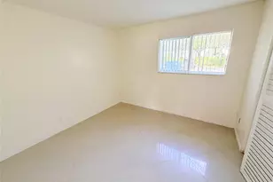 3445 NW 44th St, Lauderdale Lakes, FL 33309 - Photo 12