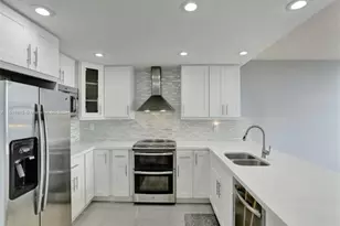 11930 N Bayshore Dr, North Miami, FL 33181 - Photo 24