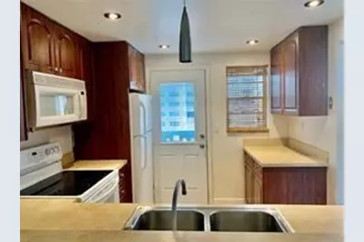 320 NE 12th Ave, Unit #503, Hallandale Beach, FL 33009 - Photo 12