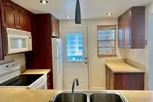 320 NE 12th Ave, Hallandale Beach, FL 33009 - Photo 12