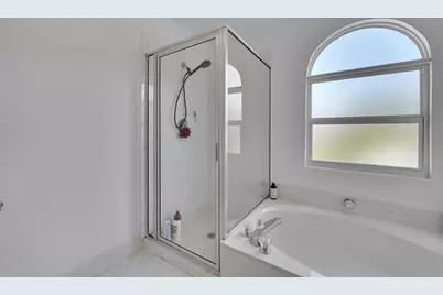 10615 NW 12th Ct, Plantation, FL 33322 - Photo 14