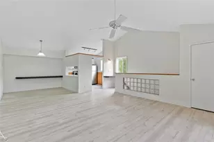 610 Gardens Dr, Pompano Beach, FL 33069 - Photo 14