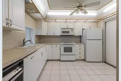 650  Tennis Club Dr, Unit #303, Fort Lauderdale, FL 33311 - Photo 4