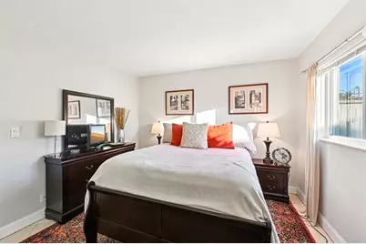 1424  Holly Heights Dr, Unit #1, Fort Lauderdale, FL 33304 - Photo 16