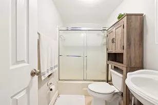 1424 Holly Heights Dr, Fort Lauderdale, FL 33304 - Photo 12