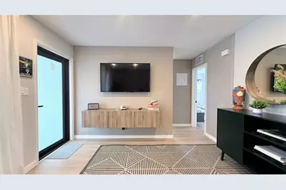 433 NW 15th Way, Fort Lauderdale, FL 33311 - Photo 8