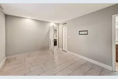 6301 N Falls Circle Dr, Unit #111, Lauderhill, FL 33319 - Photo 12