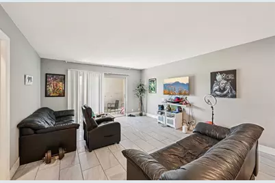 6301 N Falls Circle Dr, Unit #111, Lauderhill, FL 33319 - Photo 2