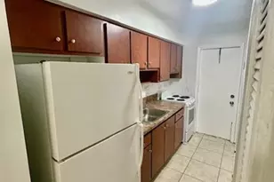 7511 Venetian St, Miramar, FL 33023 - Photo 4