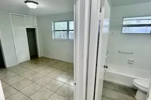 7511 Venetian St, Miramar, FL 33023 - Photo 8