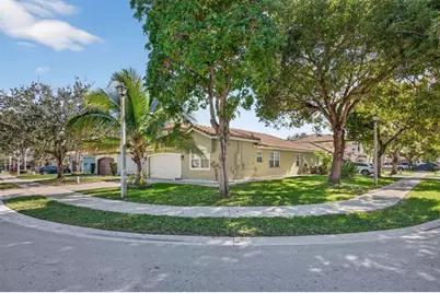 4064  Crescent Creek Dr, Coconut Creek, FL 33073 - Photo 30