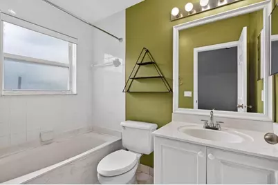 4064  Crescent Creek Dr, Coconut Creek, FL 33073 - Photo 8