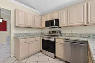 4064 Crescent Creek Dr, Coconut Creek, FL 33073 - Photo 14