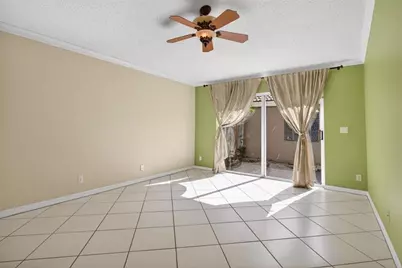 4064  Crescent Creek Dr, Coconut Creek, FL 33073 - Photo 18