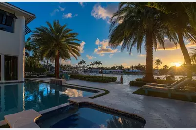 2307 N Riverside Dr, Pompano Beach, FL 33062 - Photo 8