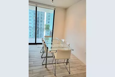 999 SW 1st Ave, Unit #1914, Miami, FL 33130 - Photo 6