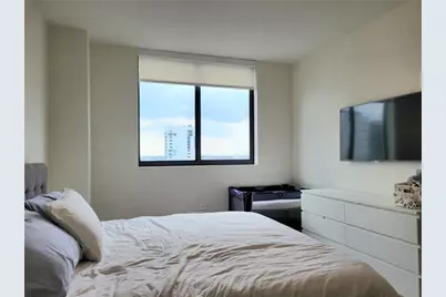 999 SW 1st Ave, Unit #1914, Miami, FL 33130 - Photo 8