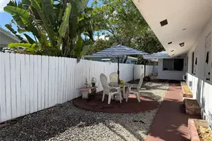 1219 NE 14th Ave, Fort Lauderdale, FL 33304 - Photo 2