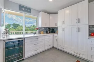 10111 NW 24th Pl, Sunrise, FL 33322 - Photo 12