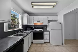 809 W Oakland Park Blvd, Oakland Park, FL 33311 - Photo 10