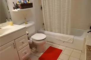 2190 NE 68th St, Fort Lauderdale, FL 33308 - Photo 4