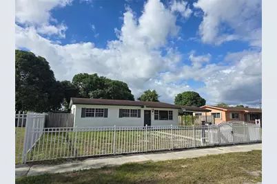 18422 NW 42nd Ct, Miami Gardens, FL 33055 - Photo 2