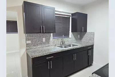 18422 NW 42nd Ct, Miami Gardens, FL 33055 - Photo 6