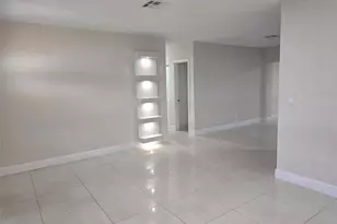 18422 NW 42nd Ct, Miami Gardens, FL 33055 - Photo 4