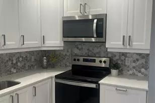 21 Jacaranda Dr, Plantation, FL 33324 - Photo 8