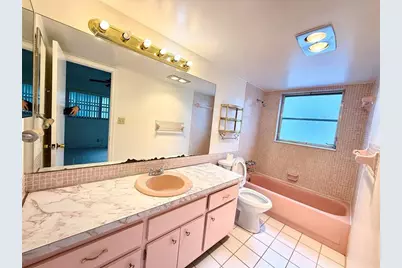 4821 NW 22nd Ct, Unit #211, Lauderhill, FL 33313 - Photo 14