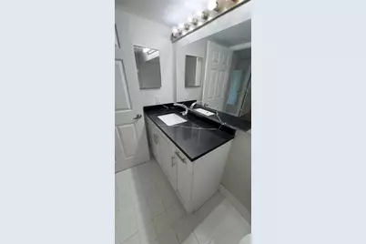 9625 NW 1st Ct, Unit #11-306, Pembroke Pines, FL 33024 - Photo 16