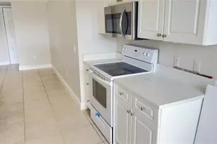 9625 NW 1st Ct, Pembroke Pines, FL 33024 - Photo 12