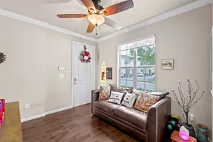 195 SW 7th St, Pompano Beach, FL 33060 - Photo 18