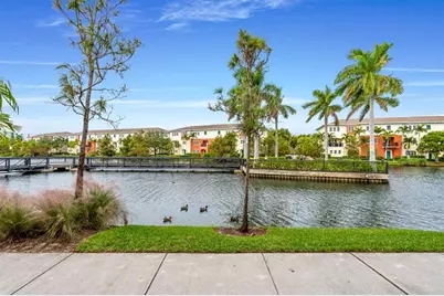 195 SW 7th St, Pompano Beach, FL 33060 - Photo 2