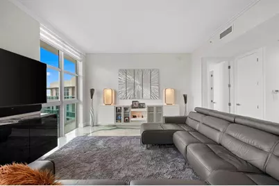 347 N New River Dr, Unit #Ph 7, Fort Lauderdale, FL 33301 - Photo 6