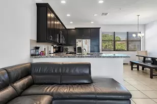 11303 SW 15th St, Pembroke Pines, FL 33025 - Photo 12