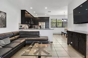 11303 SW 15th St, Pembroke Pines, FL 33025 - Photo 10