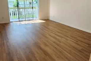 15221 NE 6th Ave, Miami, FL 33162 - Photo 8